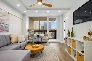 1360 N Sandburg Terrace, Chicago, IL 60610 - Photo 8