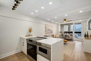 1360 N Sandburg Terrace, Chicago, IL 60610 - Photo 12