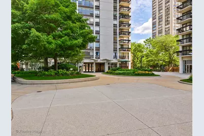 1360 N Sandburg Terrace #1807C, Chicago, IL 60610 - Photo 38