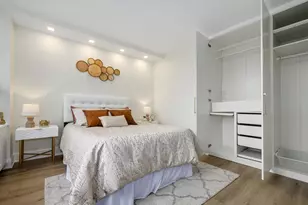 1360 N Sandburg Terrace, Chicago, IL 60610 - Photo 14