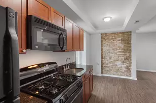 7726 N Ashland Ave, Chicago, IL 60626 - Photo 4