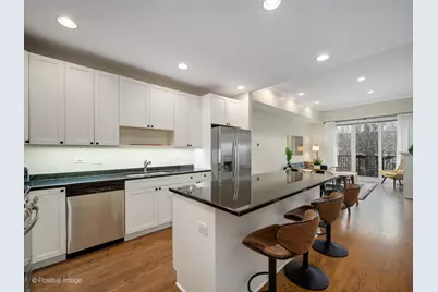 2555 W Leland Avenue #204, Chicago, IL 60625 - Photo 2