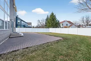 1516 Trenton Ln, Bartlett, IL 60103 - Photo 42