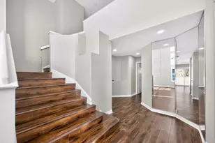 1516 Trenton Ln, Bartlett, IL 60103 - Photo 4