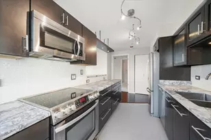 345 N La Salle Dr, Chicago, IL 60654 - Photo 18