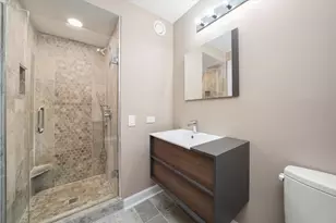 345 N La Salle Dr, Chicago, IL 60654 - Photo 30