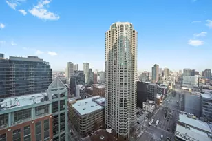 345 N La Salle Dr, Chicago, IL 60654 - Photo 12