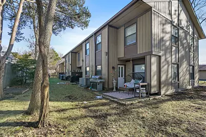 614 N Hough Street #A, Barrington, IL 60010 - Photo 14