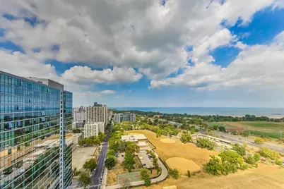 4343 N Clarendon Avenue #2717, Chicago, IL 60613 - Photo 12