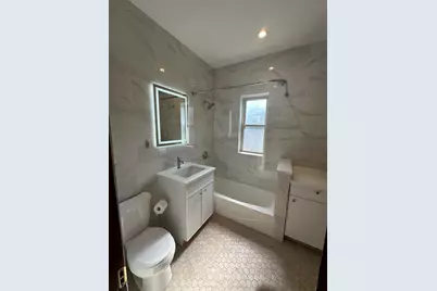 5648 W Higgins Avenue #2, Chicago, IL 60630 - Photo 8