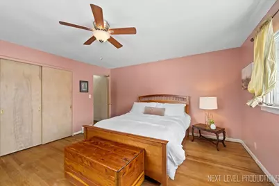 38W443 Sunset Drive, Saint Charles, IL 60175 - Photo 16