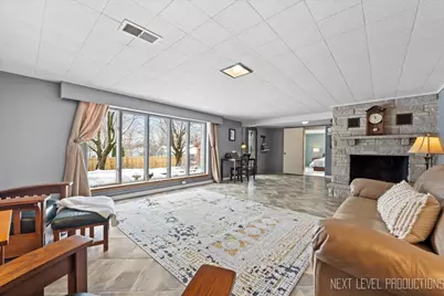 38W443 Sunset Drive, Saint Charles, IL 60175 - Photo 22