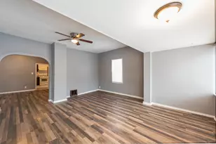 614 Walnut St, Waukegan, IL 60085 - Photo 4