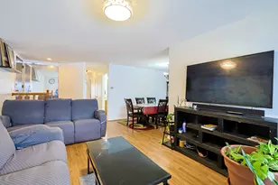 1030 Cottonwood Ct, Wheeling, IL 60090 - Photo 6