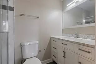 4541 S Evans Ave, Chicago, IL 60653 - Photo 14