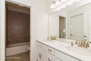 1 Sherman Ct, Hawthorn Woods, IL 60047 - Photo 22