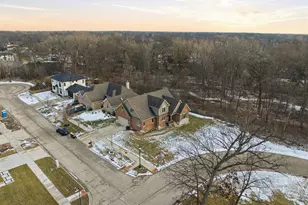 388 Preserve Ln, Wood Dale, IL 60191 - Photo 2