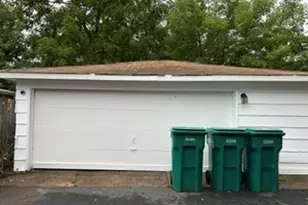 3220 Emmaus Ave, Zion, IL 60099 - Photo 4