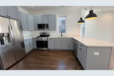 [Address not provided], Chicago, IL 60651 - Photo 10