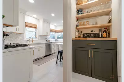 231 Burton Street, Grayslake, IL 60030 - Photo 6