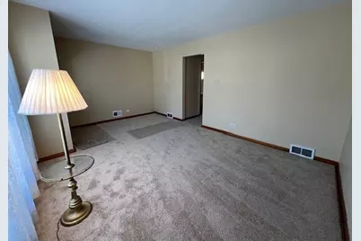 3704 S 53rd Avenue, Cicero, IL 60804 - Photo 8