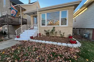 3704 S 53rd Ave, Cicero, IL 60804 - Photo 1