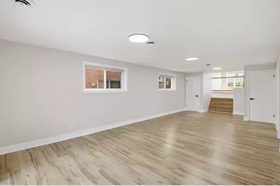 8444 Drake Avenue, Skokie, IL 60076 - Photo 18