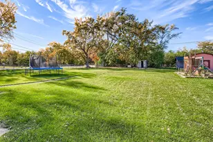 19W720 Woodland Ave, Addison, IL 60101 - Photo 16