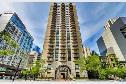 70 W Huron Street #1103, Chicago, IL 60610 - Photo 1