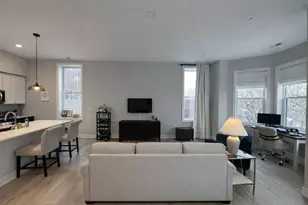 1535 N Maplewood Ave, Chicago, IL 60622 - Photo 8