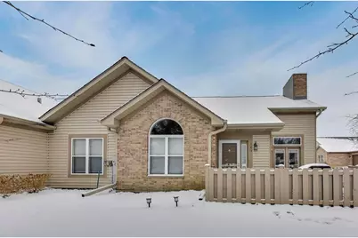 143 Canterbury Court #143, Bloomingdale, IL 60108 - Photo 2