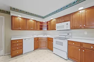 1722 Lakeside Dr, Champaign, IL 61821 - Photo 10