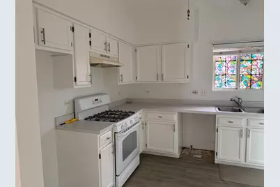 130 Creston Circle, Aurora, IL 60504 - Photo 2