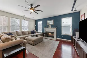 10017 Stockton Ln, Huntley, IL 60142 - Photo 8