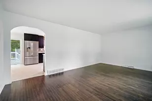 422 Damen St, Marengo, IL 60152 - Photo 30