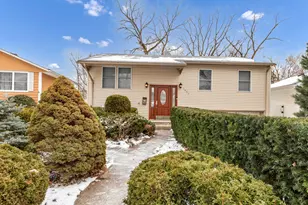 1651 Ardmore Ave, Glendale Heights, IL 60139 - Photo 1