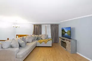 1651 Ardmore Ave, Glendale Heights, IL 60139 - Photo 4