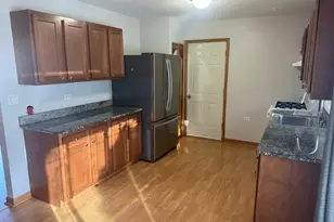 982 Hastings Ln, Hanover Park, IL 60133 - Photo 8