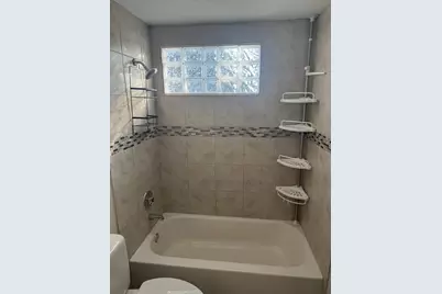 982 Hastings Lane, Hanover Park, IL 60133 - Photo 16