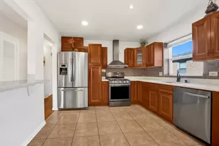 9410 Lawler Ave, Skokie, IL 60077 - Photo 8