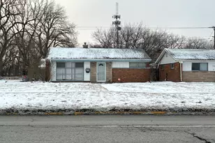 1554 Burnham Ave, Calumet City, IL 60409 - Photo 1