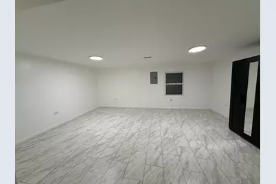 8451 Linder Court, Skokie, IL 60077 - Photo 24