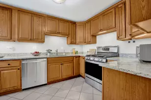 2011 Cleveland St, Evanston, IL 60202 - Photo 10