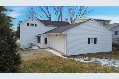 102 E Winfield Street, Morrison, IL 61270 - Photo 4