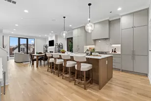 3036 N Sheffield Ave, Chicago, IL 60657 - Photo 4