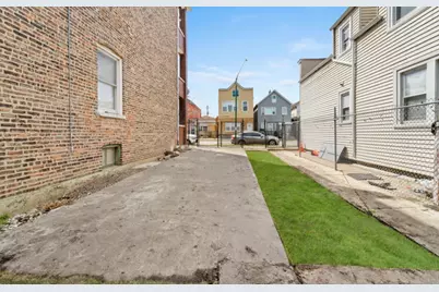 4329 S Wood Street, Chicago, IL 60609 - Photo 26