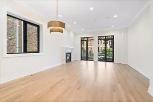 3036 N Sheffield Ave, Chicago, IL 60657 - Photo 4