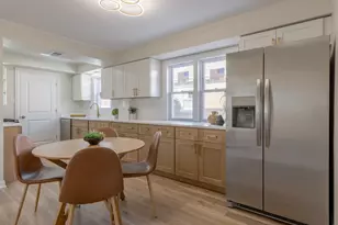 8208 S Sacramento Ave, Chicago, IL 60652 - Photo 12