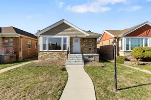 8208 S Sacramento Ave, Chicago, IL 60652 - Photo 2