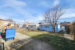 6327 N Kedzie Ave, Chicago, IL 60659 - Photo 30